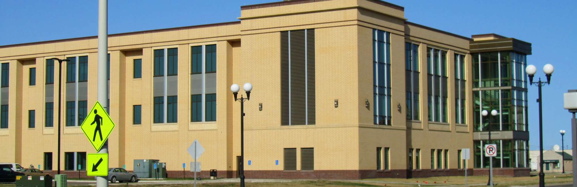 Slide-Government-Brainerd-Courthouse