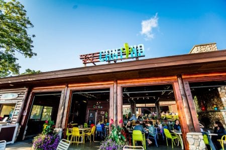 grand-view-lodge-tanque-verde-cantina-1