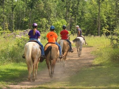 outback-trail-rides-group-ride